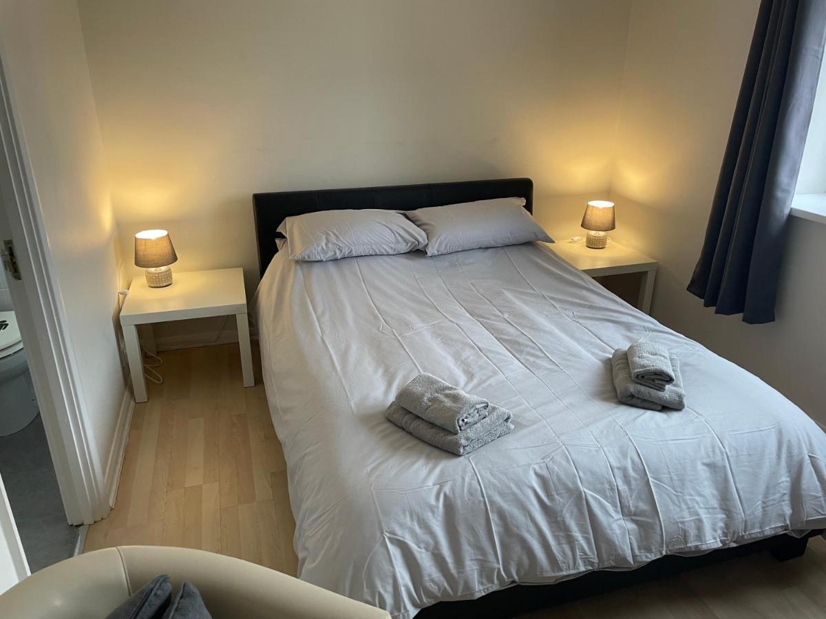 The Swallows Popular Location 3 Bedroom House Free Wi-Fi And Sky Tv In All Rooms Rough Close 외부 사진