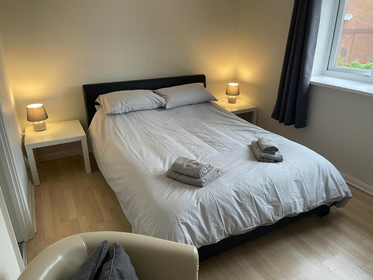 The Swallows Popular Location 3 Bedroom House Free Wi-Fi And Sky Tv In All Rooms Rough Close 외부 사진