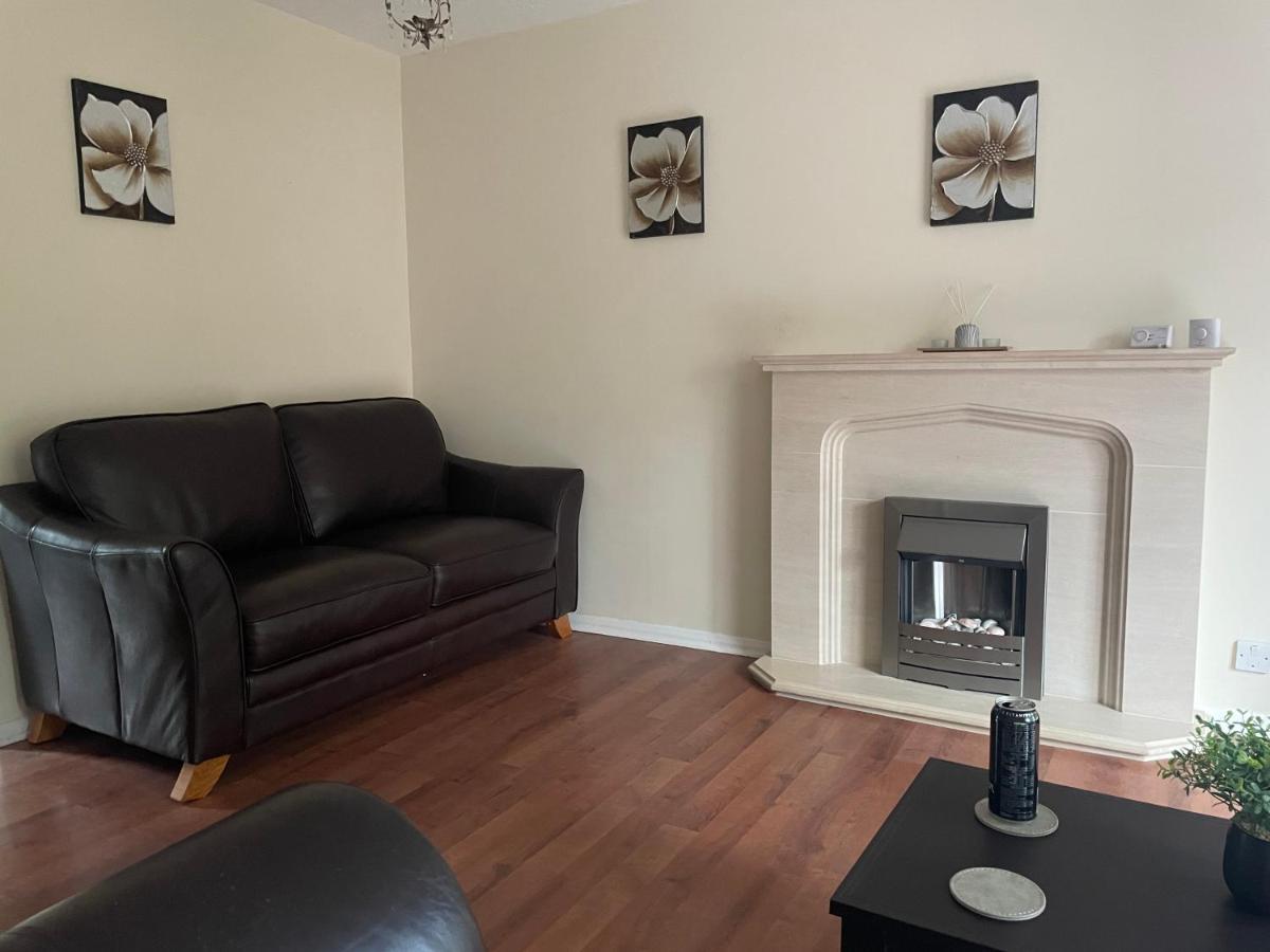 The Swallows Popular Location 3 Bedroom House Free Wi-Fi And Sky Tv In All Rooms Rough Close 외부 사진