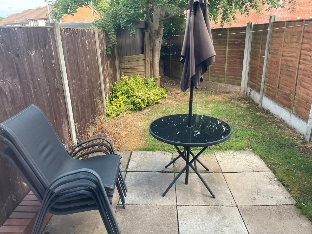 The Swallows Popular Location 3 Bedroom House Free Wi-Fi And Sky Tv In All Rooms Rough Close 외부 사진